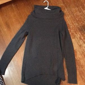 grey crowl scoopneck sweater
